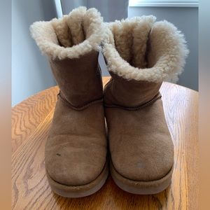 Uggs - size 9 and worn - still so warm and comfy